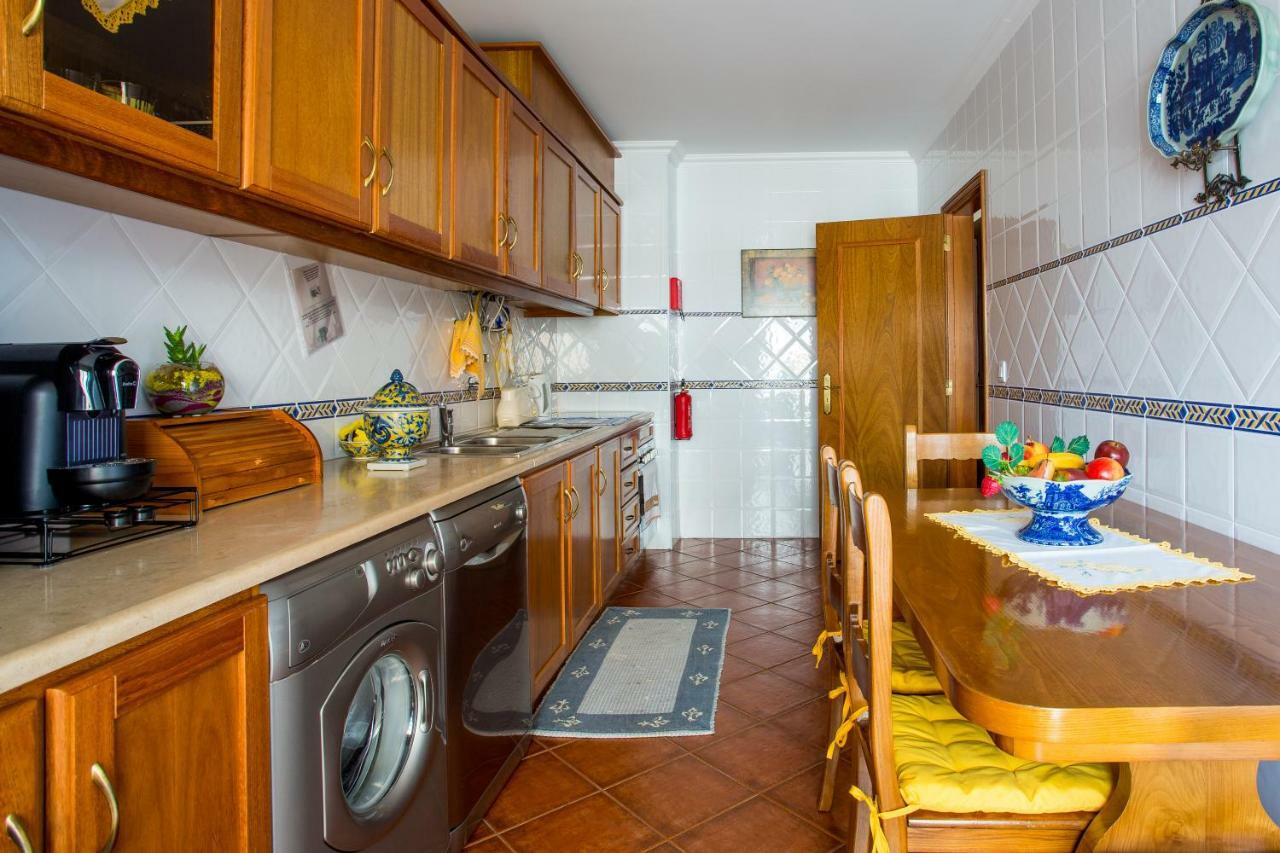 Elegant Sea View Apartment Nazare Luaran gambar